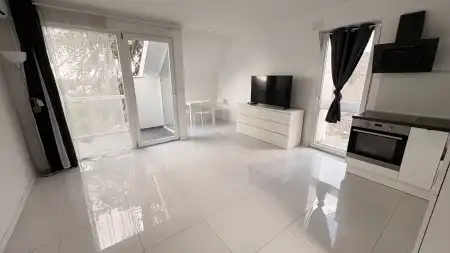 Kiadó tégla lakás, Budapest, XI. kerület 3 szoba 53 m² 330 E Ft/hó