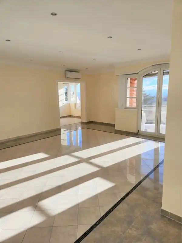 Kiadó tégla lakás, Budapest, XII. kerület 4 szoba 197 m² 970 E Ft/hó