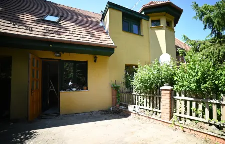 Kiadó tégla lakás, Budapest, XII. kerület 3 szoba 122 m² 400 E Ft/hó