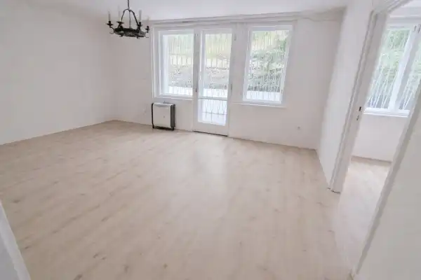 Kiadó tégla lakás, Budapest, XII. kerület 3 szoba 80 m² 280 E Ft/hó