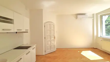Kiadó tégla lakás, Budapest, XIV. kerület 2 szoba 54 m² 275 E Ft/hó