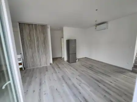 Kiadó tégla lakás, Budapest, XXII. kerület 1+2 szoba 65 m² 350 E Ft/hó