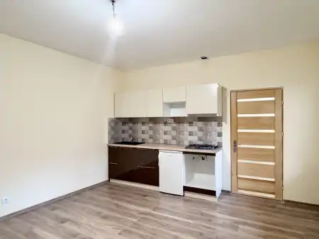 Kiadó tégla lakás, Eger 3 szoba 55 m² 180 E Ft/hó