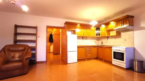 Kiadó tégla lakás, Győr 3 szoba 63 m² 190 E Ft/hó