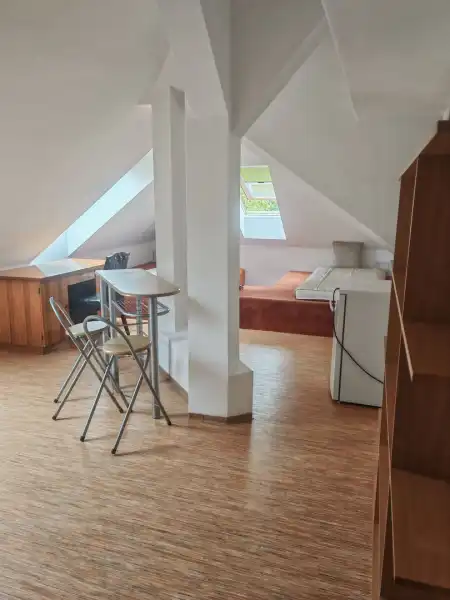 kiadó tégla lakás, Győr
