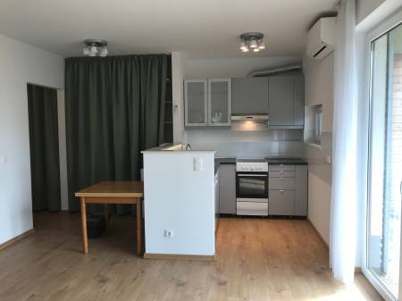 kiadó tégla lakás, Herceghalom
