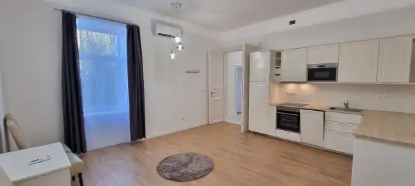 Kiadó tégla lakás, Kalocsa 2 szoba 55 m² 200 E Ft/hó
