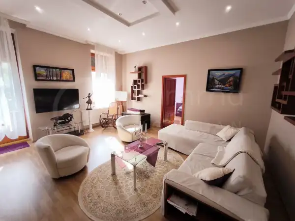 Kiadó tégla lakás, Miskolc 3 szoba 98 m² 270 E Ft/hó