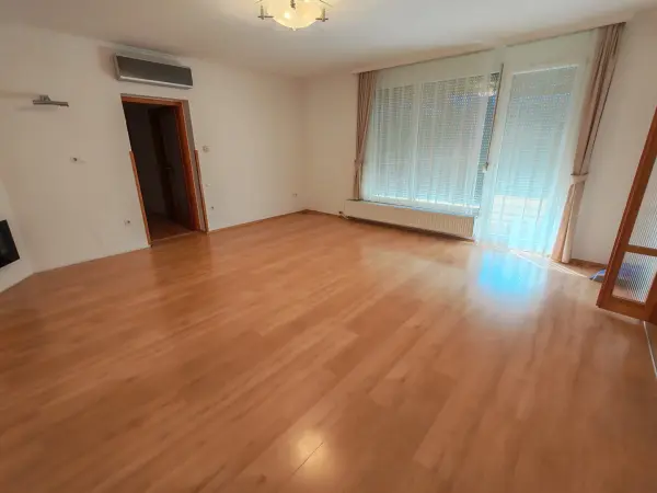 Kiadó tégla lakás, Mohács 4 szoba 110 m² 200 E Ft/hó