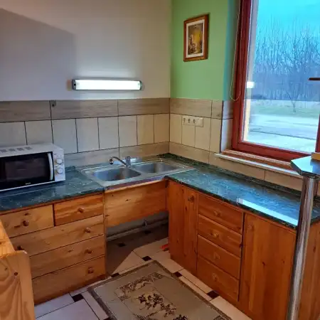 Kiadó tégla lakás, Nagykozár 2 szoba 70 m² 200 E Ft/hó