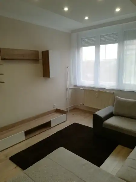 Kiadó tégla lakás, Nyíregyháza 2 szoba 49 m² 130 E Ft/hó