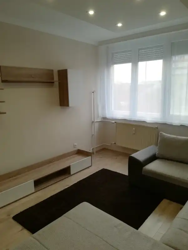 Kiadó tégla lakás, Nyíregyháza 2 szoba 49 m² 130 E Ft/hó