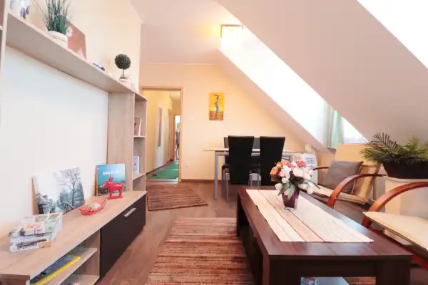 Kiadó tégla lakás, Orosháza 1 szoba 39 m² 90 E Ft/hó