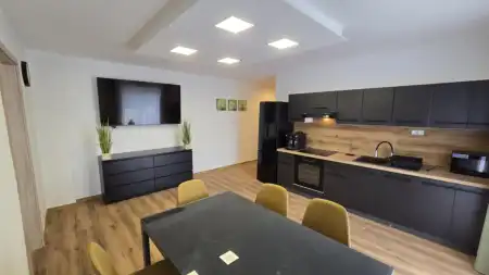kiadó tégla lakás, Paks