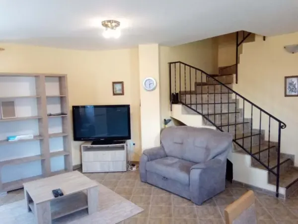 Kiadó tégla lakás, Paks 2 szoba 65 m² 240 E Ft/hó