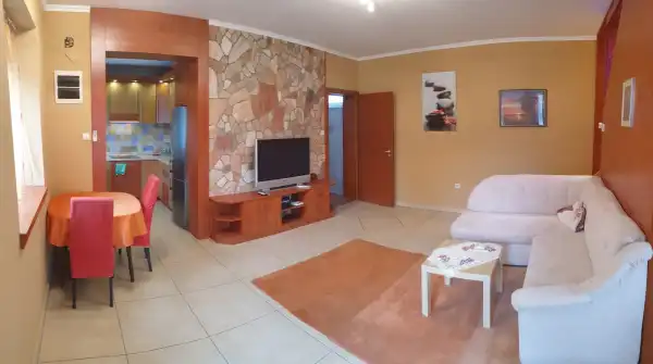 Kiadó tégla lakás, Paks 2 szoba 78 m² 200 E Ft/hó