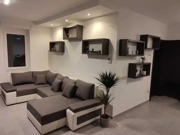 Kiadó tégla lakás, Paks 3 szoba 77 m² 350 E Ft/hó