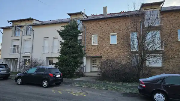 Kiadó tégla lakás, Pécs 1+1 szoba 44 m² 145 E Ft/hó