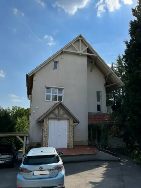 Kiadó tégla lakás, Pécs 1+1 szoba 52 m² 185 E Ft/hó