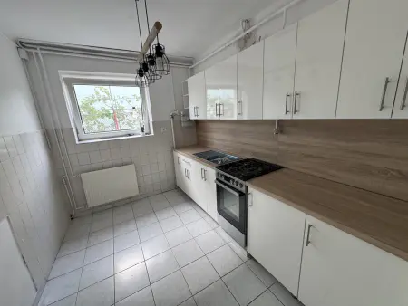 Kiadó tégla lakás, Sopron 3 szoba 104 m² 250 E Ft/hó