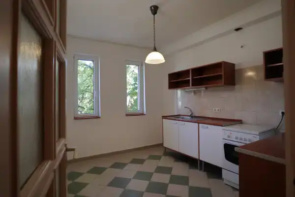 Kiadó tégla lakás, Szeged 2 szoba 58 m² 175 E Ft/hó