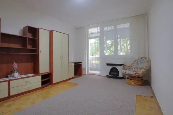 Kiadó tégla lakás, Szeged 2 szoba 55 m² 110 E Ft/hó
