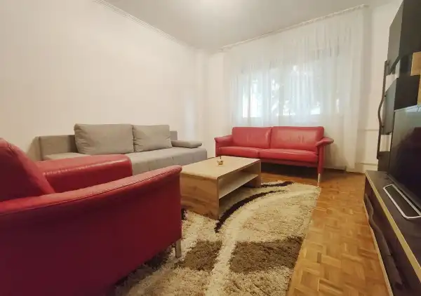 Kiadó tégla lakás, Szeged 2 szoba 52 m² 190 E Ft/hó
