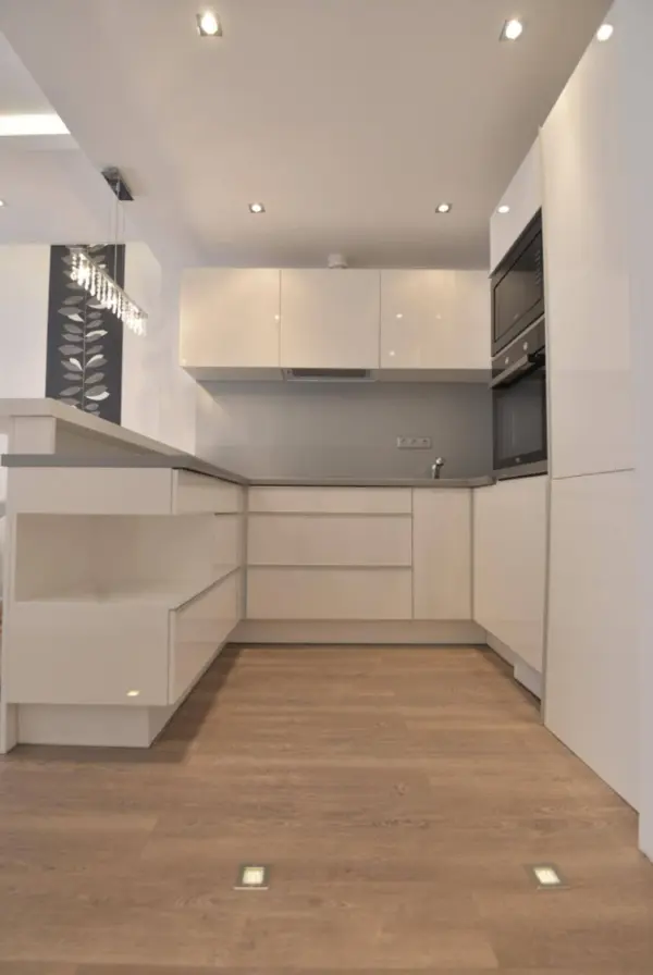 Kiadó tégla lakás, Szeged 1+1 szoba 42 m² 200 E Ft/hó