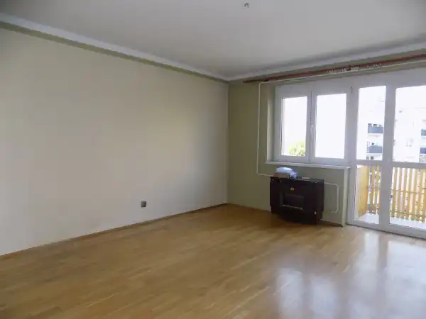 Kiadó tégla lakás, Székesfehérvár 2 szoba 54 m² 170 E Ft/hó