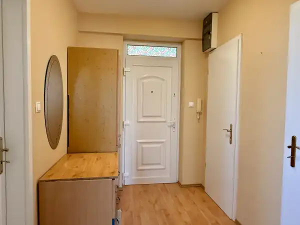 Kiadó tégla lakás, Székesfehérvár 2 szoba 45 m² 170 E Ft/hó