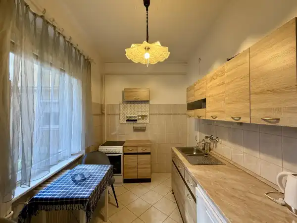 Kiadó tégla lakás, Székesfehérvár 1 szoba 36 m² 150 E Ft/hó