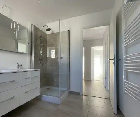 Kiadó tégla lakás, Székesfehérvár 4 szoba 88 m² 295 E Ft/hó