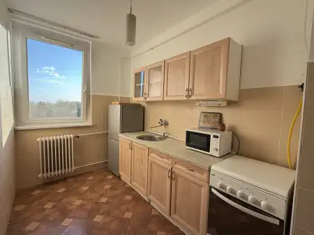 Kiadó tégla lakás, Székesfehérvár 2 szoba 56 m² 180 E Ft/hó