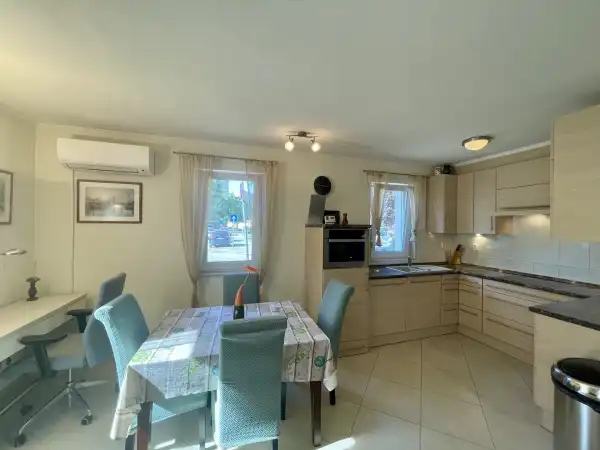 Kiadó tégla lakás, Székesfehérvár 2 szoba 62 m² 220 E Ft/hó