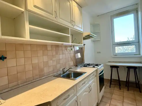 Kiadó tégla lakás, Székesfehérvár 2 szoba 43 m² 150 E Ft/hó