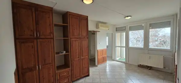 Kiadó tégla lakás, Szekszárd 3 szoba 60 m² 150 E Ft/hó