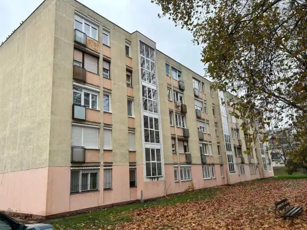 Kiadó tégla lakás, Tatabánya 1+2 szoba 52 m² 160 E Ft/hó