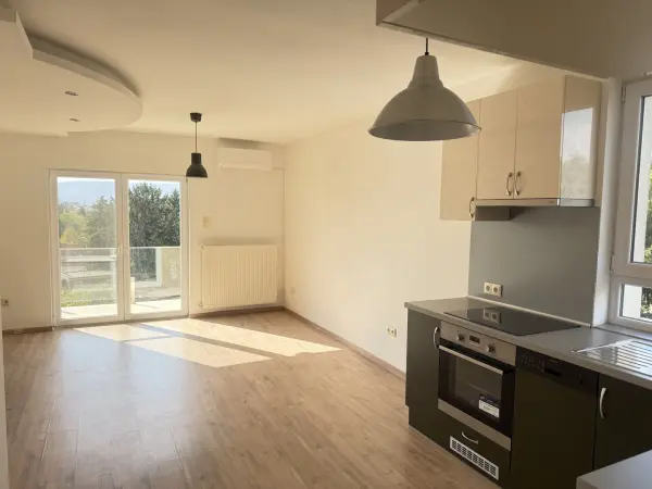 Kiadó tégla lakás, Vác 1+2 szoba 63 m² 260 E Ft/hó
