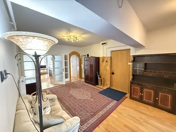 Kiadó tégla lakás, Vác 3+1 szoba 102 m² 295 E Ft/hó