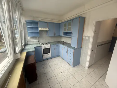 Kiadó tégla lakás, Vác 2 szoba 56 m² 185 E Ft/hó