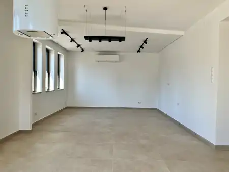 Kiadó új építésű családi ház, Dunaföldvár 4 szoba 160 m² 650 M Ft/hó