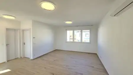 Kiadó új építésű tégla lakás, Paks 3 szoba 65 m² 350 E Ft/hó
