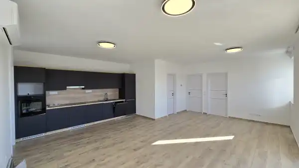 Kiadó új építésű tégla lakás, Paks 3 szoba 75 m² 350 E Ft/hó