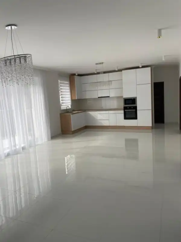 Kiadó újszerű ikerház, Nyíregyháza 5 szoba 144 m² 390 E Ft/hó
