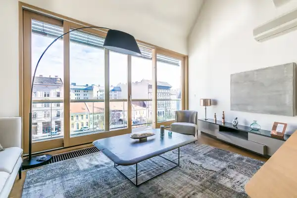 Kiadó újszerű tégla lakás, Budapest, I. kerület 2 szoba 103 m² 876 E Ft/hó + Áfa