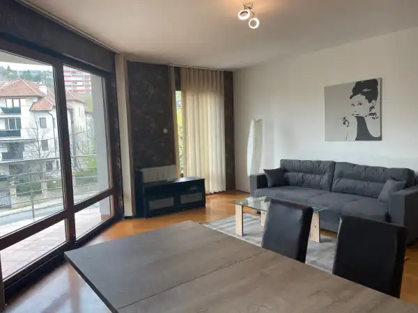Kiadó újszerű tégla lakás, Budapest, II. kerület 3 szoba 90 m² 474 E Ft/hó