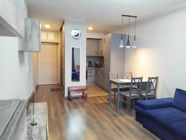 Kiadó újszerű tégla lakás, Budapest, VIII. kerület 2 szoba 53 m² 322 E Ft/hó