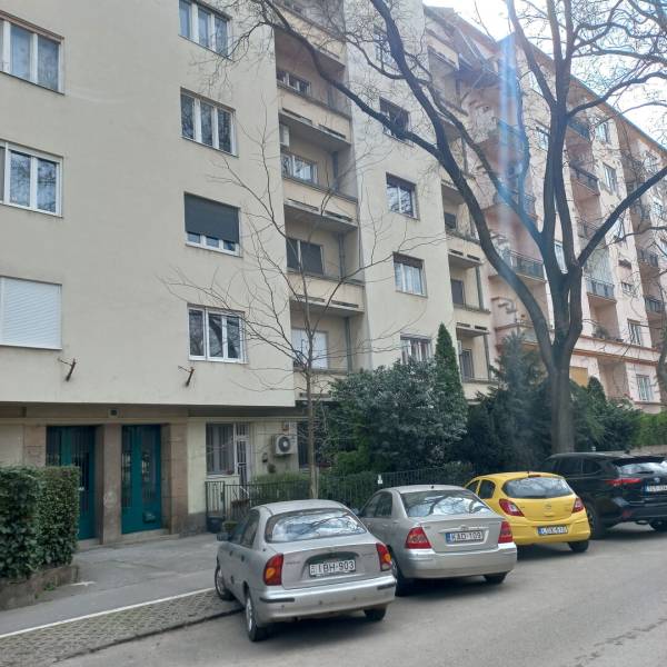 kiadó újszerű tégla lakás, Budapest, XI. kerület