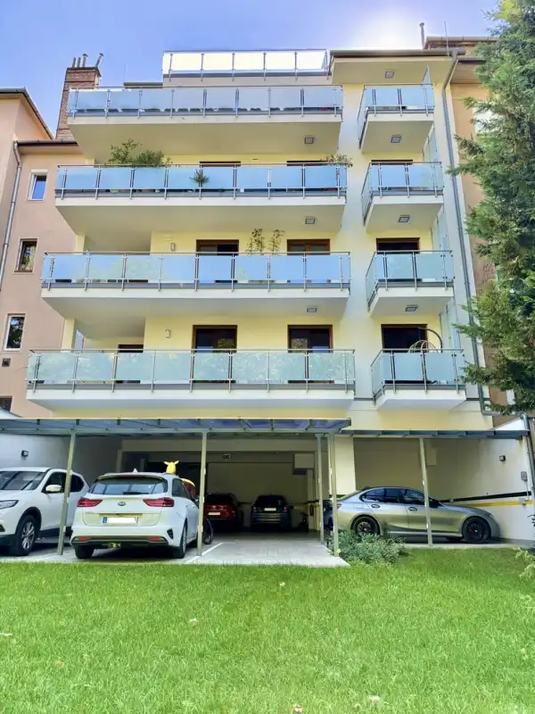 Kiadó újszerű tégla lakás, Budapest, XI. kerület 3 szoba 80 m² 440 E Ft/hó