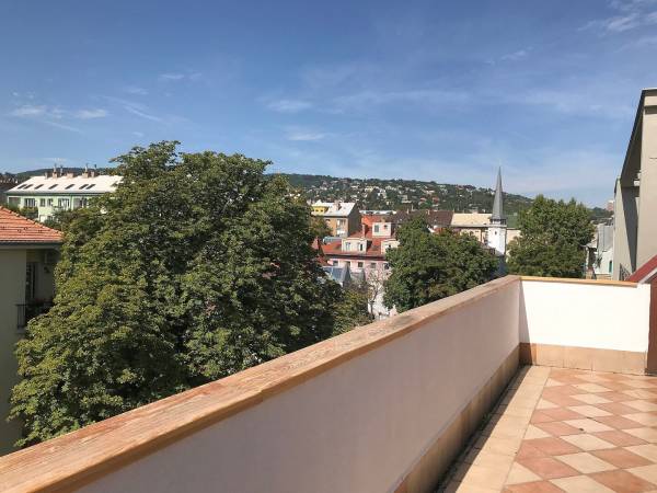 kiadó újszerű tégla lakás, Budapest, XII. kerület